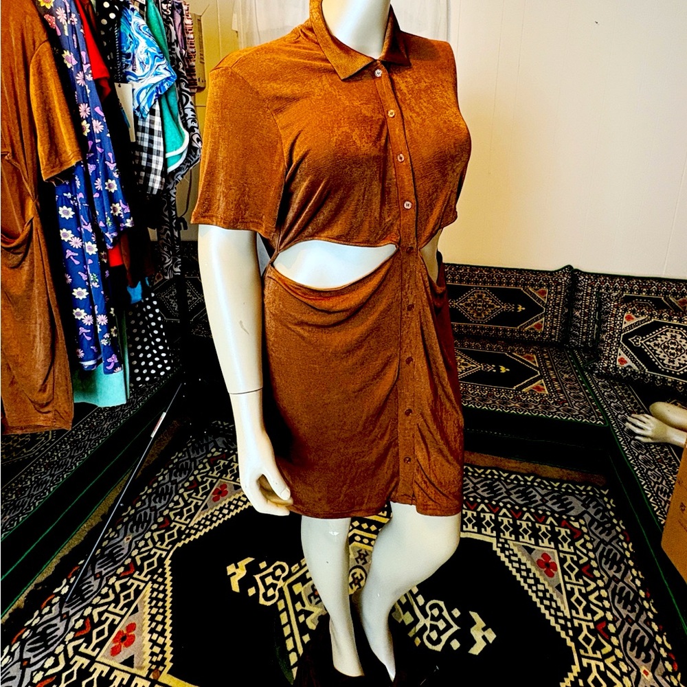 NWT Rue21: Rust Cut-Out Button-Up Dress - Picture 16 of 16